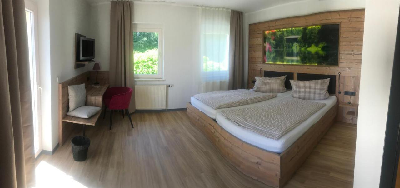 Hotel Am Kunnerstein Аугустусбург Екстериор снимка
